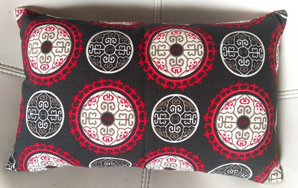 Capa para Almofada 30cm x 50cm Coroa Vermelha